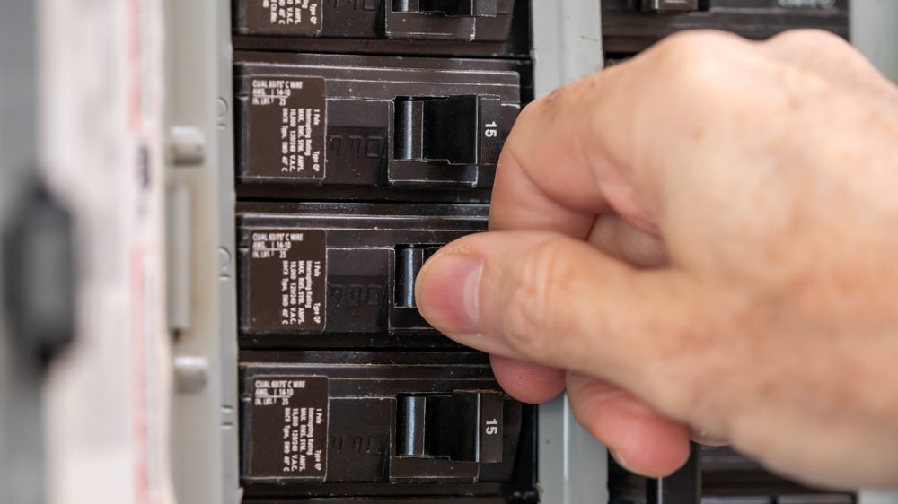 Circuit Breaker Installation and Repair Services in Bradenton, FL